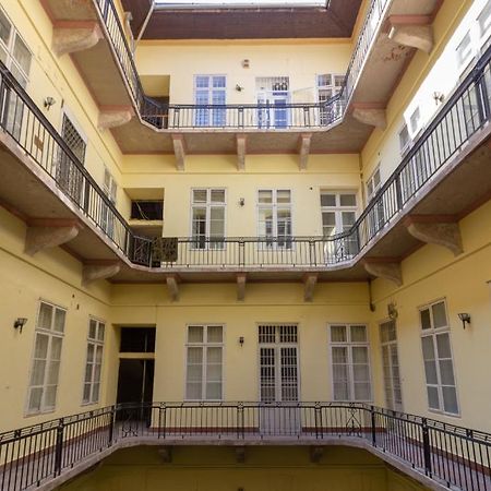 Luxury Lisbeth Apartman Budapest Exterior photo