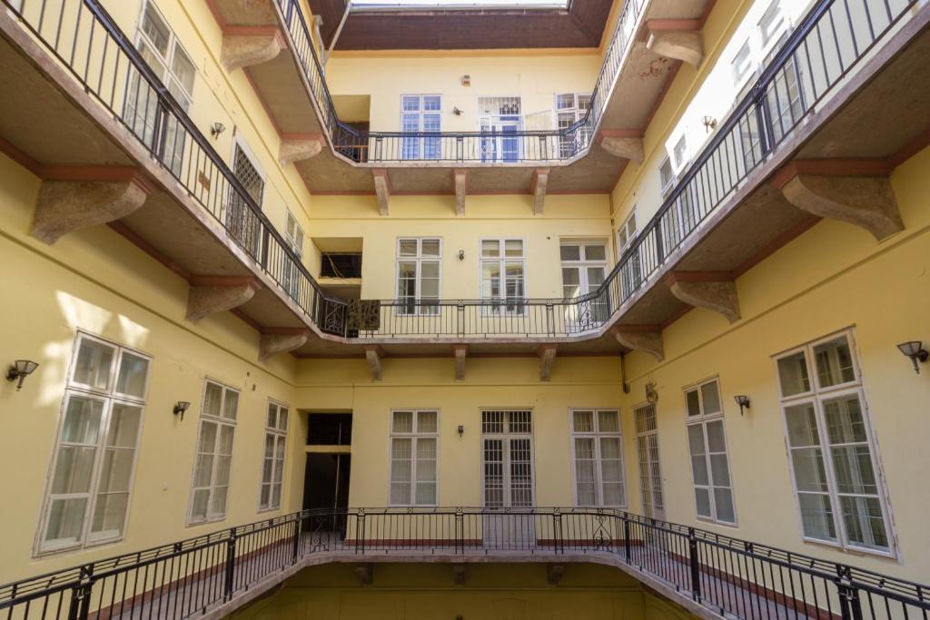 Luxury Lisbeth Apartman Budapest Exterior photo